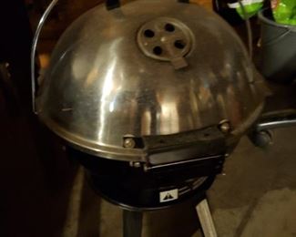 Small portable covered BBQ grill