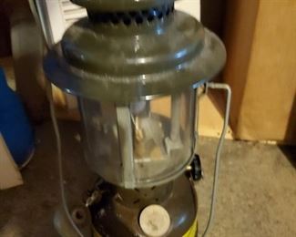 Kerosene lantern