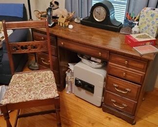 If you're a locksmith, bring your tools, we need this safe open! 😁