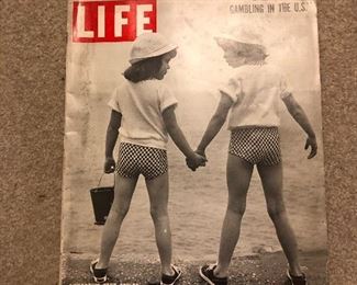1950 Life magazine plus more collectible mags