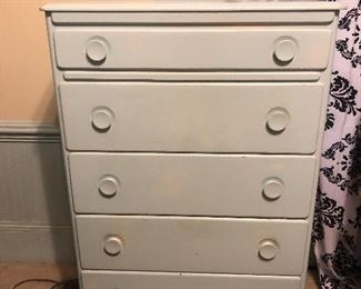 Chest of drawers