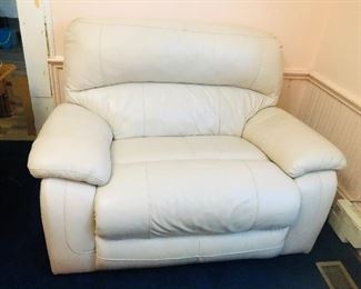 Leather power recliner