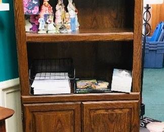 Lots of book shelves