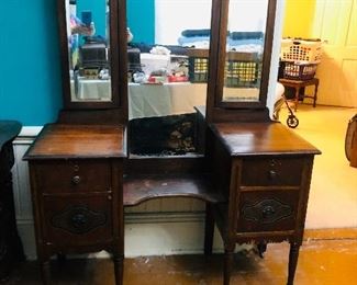 Vintage 1920s Vanity Dressing Table & Trifold beveled Mirror