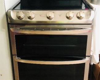 LG Double Oven Electric Range with ProBake Convection, Self Clean and EasyClean in Stainless Steel