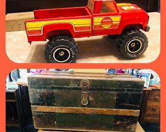 Vintage toys
Trunk