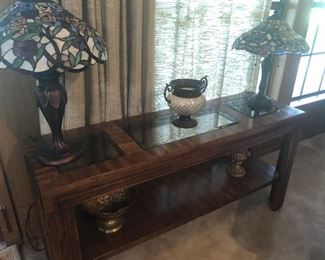 everything is well kept and quality at this one- working tiffany style  lamps -sofa/entry table   tons of home decor 