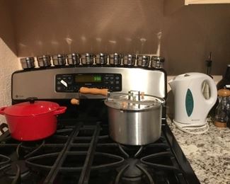 Cuisinart  Red Enameled Cast Iron Pot, Popcorn Popper, Toastmaster Electric Tea Kettle, Spices.