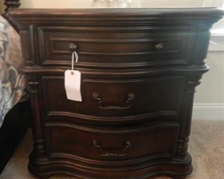 Beautiful bedside table.  There are two of these and they match the triple dresser , chest and king size bed.  All from Havertys