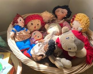 Vintage dolls, sock dolls, handmade dolls, 3 sets of vintage Raggedy Ann and Andy. 