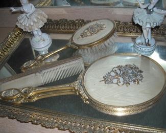 Vanity set by Matson - 24k gold decoration, hand mirror, brush, comb