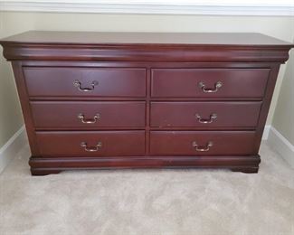 Mahogany Chest Set