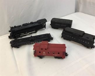 Vtg Lionel Model Train Cars