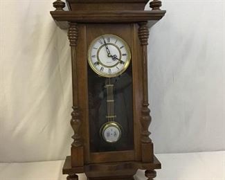 Vtg Walnut Wall Clock 31Day