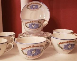 Maxwell house coffee cups