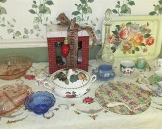 Depression glass, teacups, vintage kitchenware