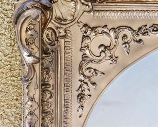 Detail of the frame 