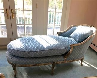 Sumptuous Chaise Loungue
