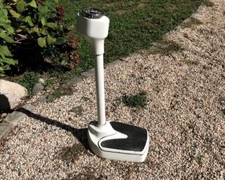 1930s-40's Health-o-Meter WORKING scale