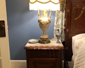 CAPODIMONTE STYLE LAMPS, BED SIDE TABLES