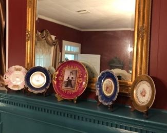 GOLD GILTED MIRROR, PORTRAIT PLATES