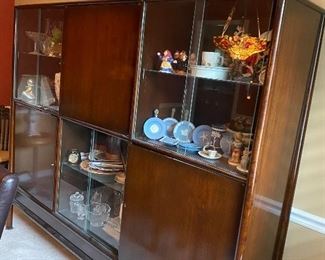 Hutch, china cabinet 