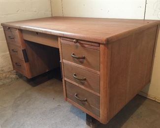 Solid Oak desk, in good condition.