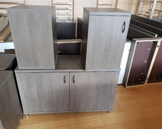 Large lot of display cabinetry