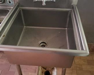 1 compartment sink