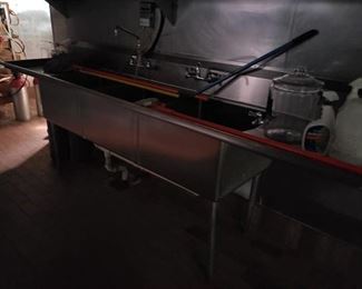 3 compartment sink