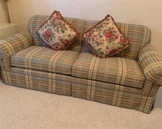 Like-new LazyBoy sleeper/sofa with inflatable mattress and pump