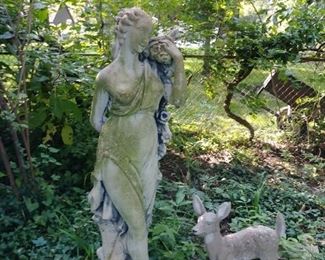 4' outdoor statue