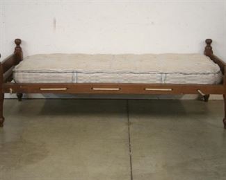 3232- Hired Man's Bed