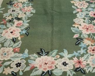 3251- Black & Green Rug 8'10x6'