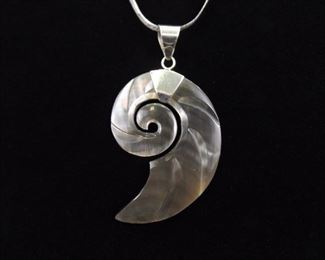 .925 Sterling Silver Abalone Shell Pendant Necklace

