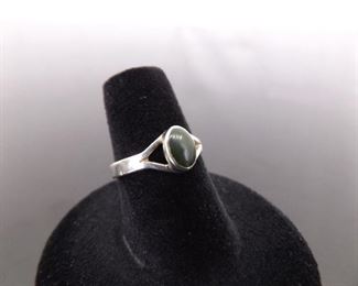 .925 Sterling Silver Green Jasper Cabochon Ring Size 6
