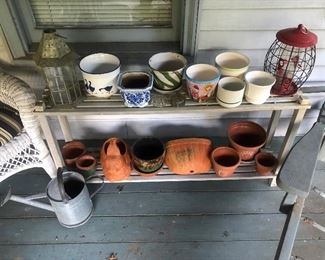 Flower pots and garden shelf 