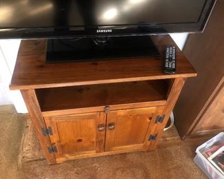 Samsung TV, Entertainment Center 