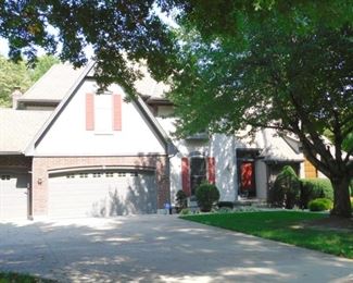 This large beautiful home is packed full of great goodies for everyone