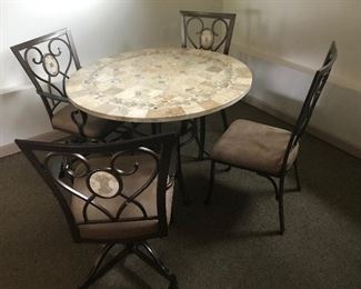 HILLSDALE Table & 4 Chairs