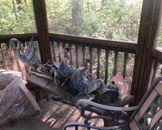 Metal
Birds yard art