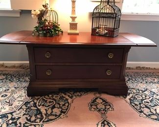Broyhill drop leaf table