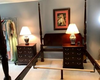 Hickory White 4poster Queen bed
