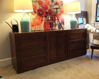 MID CENTURY 9-DRAWER THOMASVILLE CREDENZA/DRESSER WITH 2 MIRRORS AND TWO MATCHING TALL WARDROBE CHESTS!