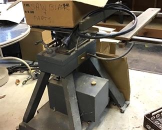 Table top saw with accessories