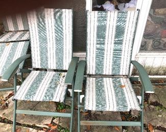 Set of 4 outside garden furniture 2 loungers , 2 arm chairs 