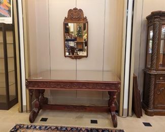 Beautiful table - could also be used as a desk.