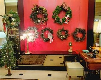 Lots of wreathes!