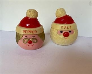 Vintage Mr. & Mrs. Santa Salt & Pepper