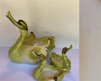 Hull Pottery 3 Piece Swan Set
